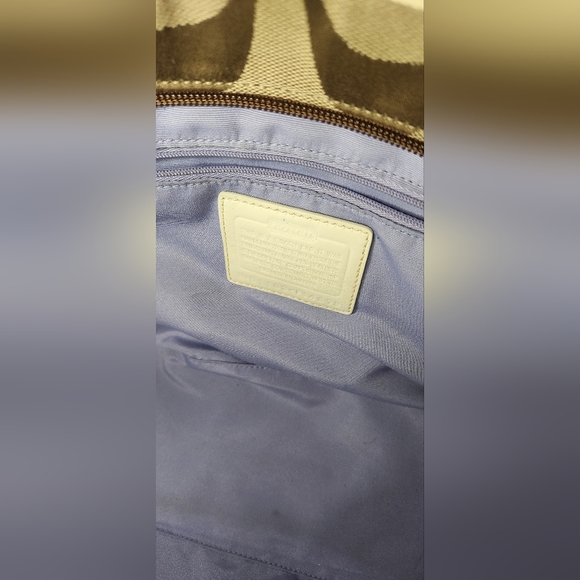 Coach Daisy Signature tote bag - Picture 8 of 16